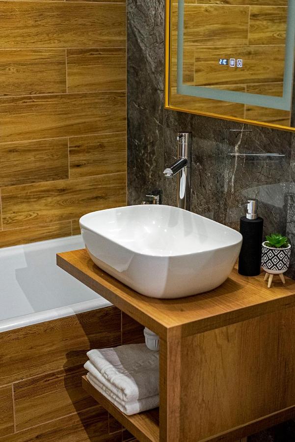 Awesome Apartment Букурещ Екстериор снимка