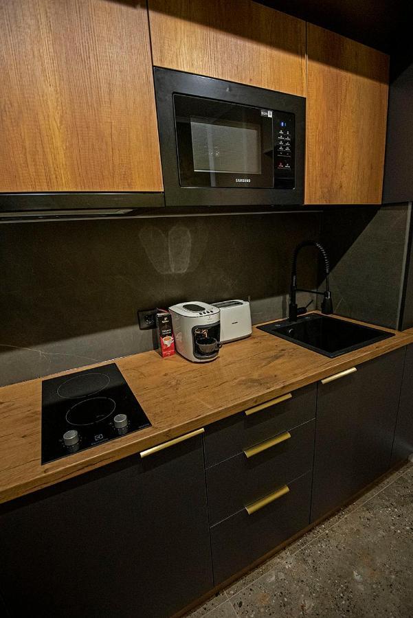 Awesome Apartment Букурещ Екстериор снимка